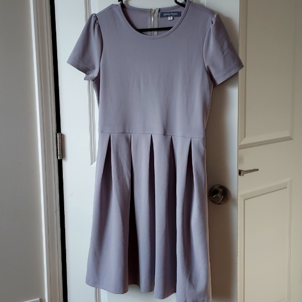 Jamby Styles small shirt sleeve midi dress grey pleated front